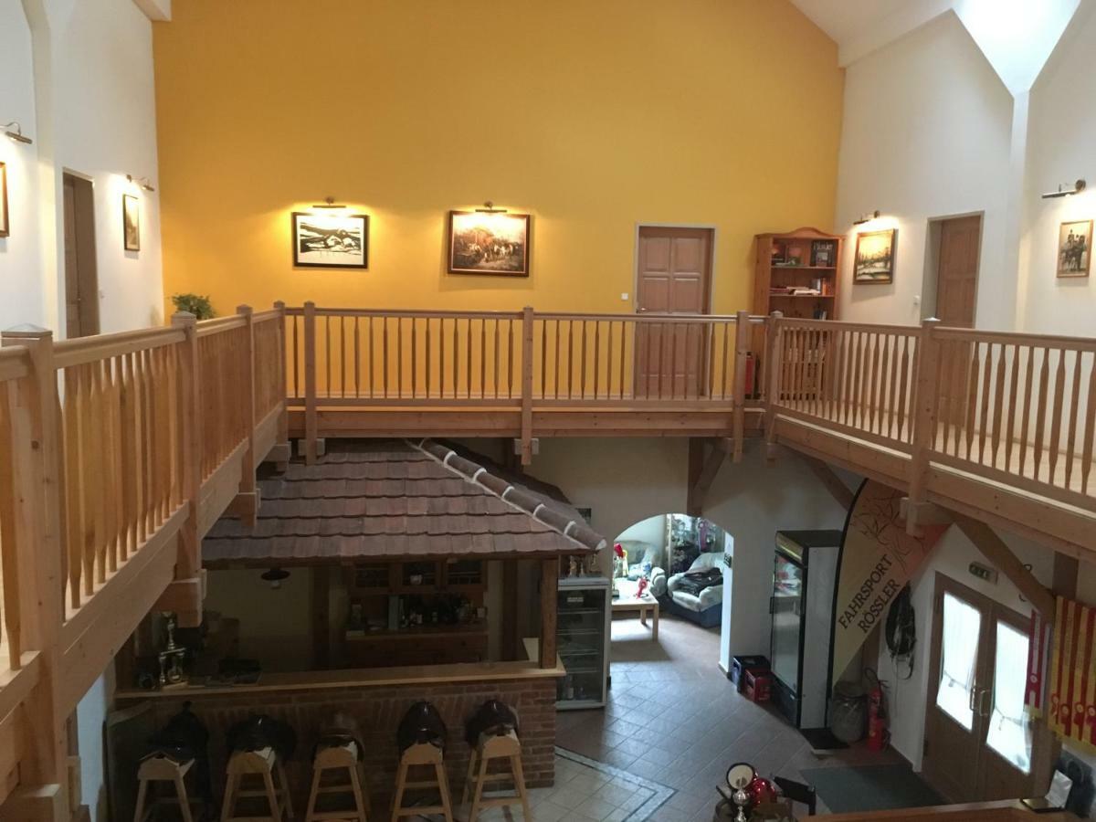 Poppendorf im Burgenland Reiterhof Roesslerヴィラ エクステリア 写真