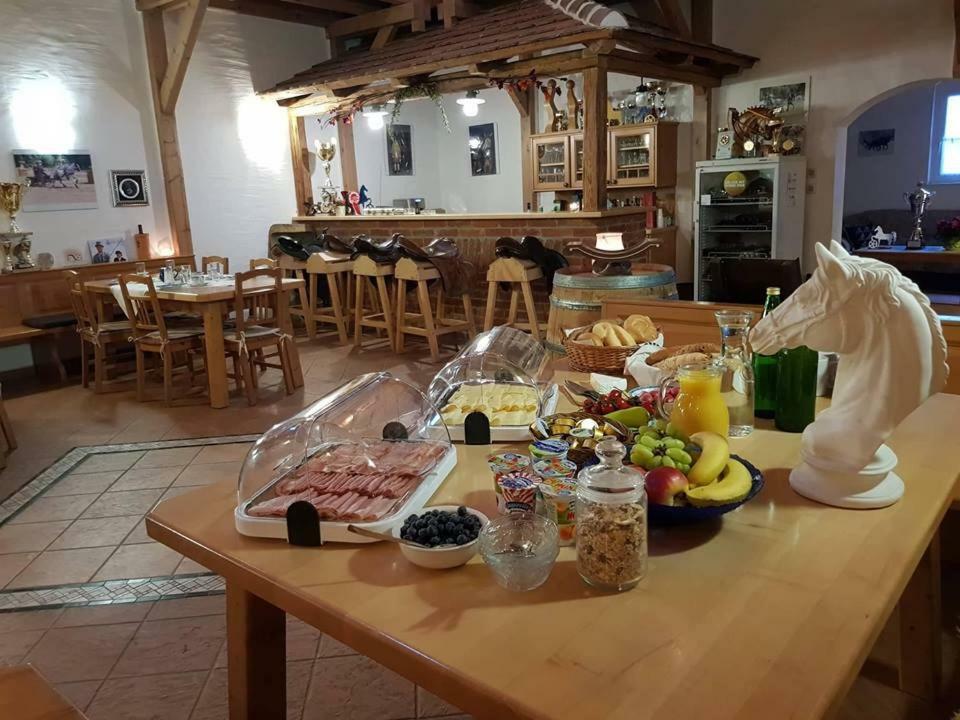 Poppendorf im Burgenland Reiterhof Roesslerヴィラ エクステリア 写真